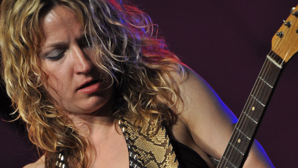 Ana Popovic - Sep. 18